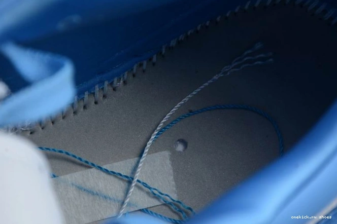 Rep UNC Air AO9944-441 1 Jordan Low (W) 0708